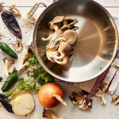 D3 Stainless 3-Ply Bonded Cookware, Weeknight Pan With Lid, 4 Quart><noscript><img width=