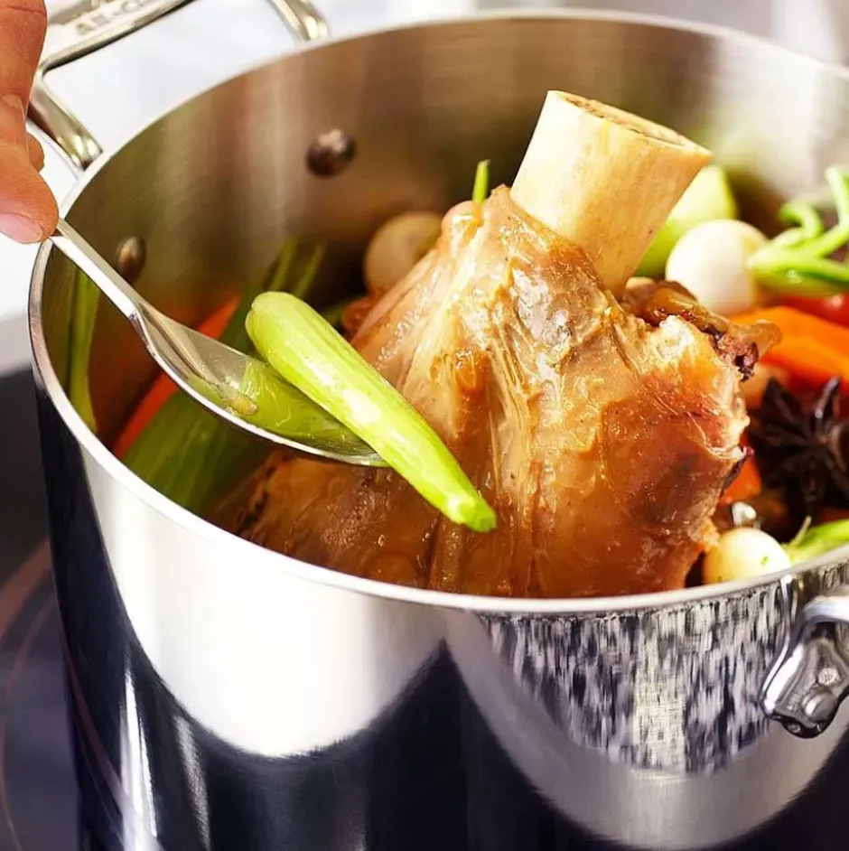 D3 Stainless 3-Ply Bonded Cookware, Mini Casserole With Lid, 1 Quart>All-Clad Hot