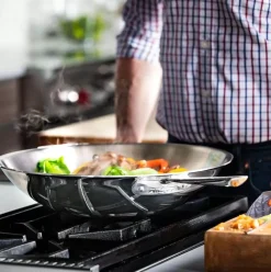 D3 Stainless 3-Ply Bonded Cookware, Wok, 14 Inch>All-Clad New