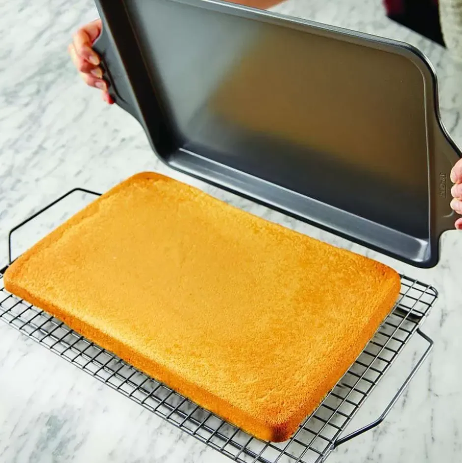 Pro-Release Nonstick Bakeware, Square Baking Pan, 8 Inch>All-Clad Discount